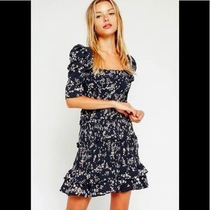 Puff sleeve floral dress